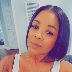 Meet your Posher, Mia